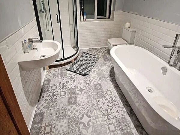 Pre Grouted Victorian Grey SPC Click Tile