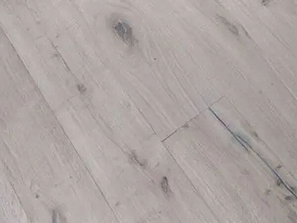 Engineered 15mm x 220 Distressed Unfinished