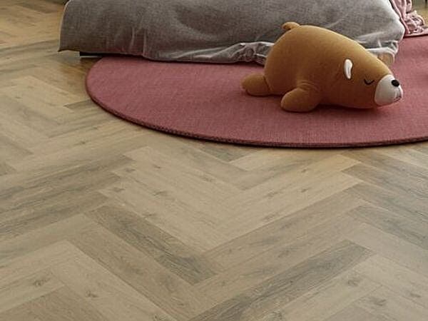 Natural Oak 5.2mm SPC Herringbone Click