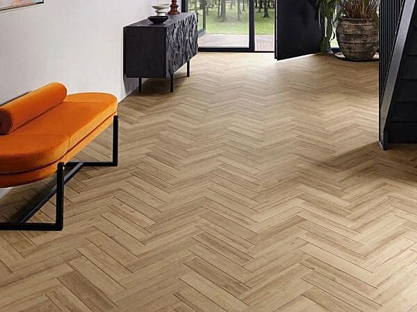 Brushed & Invisible Oiled Oak 14mm x 90mm Herringbone