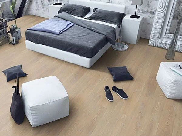 Desert Oak 12mm Laminate