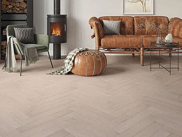Helmsford Grey Oak Deluxe 12mm Laminate Herringbone
