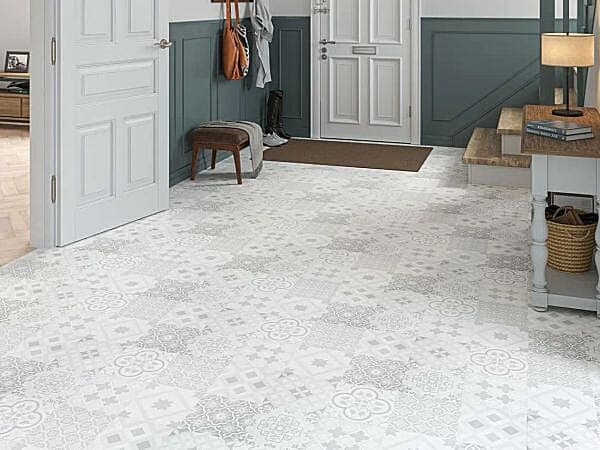 Alabaster White Victorian 8mm Laminate Tile