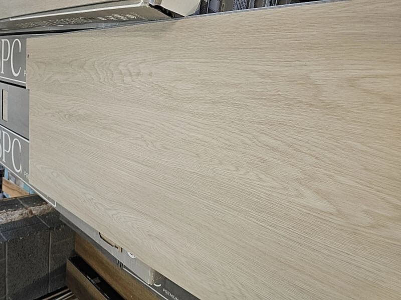 Pale Limed Oak 6mm PREMIUM SPC Click