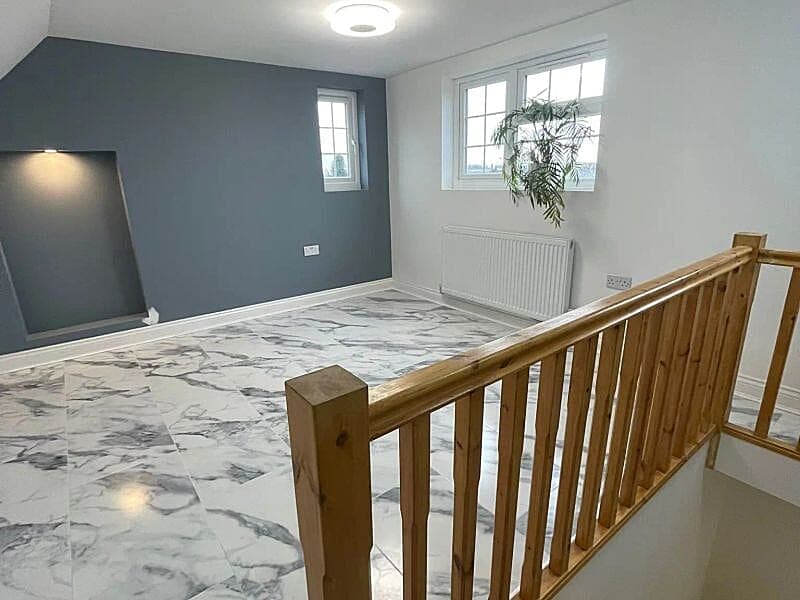 Pre Grouted White Marble SPC Click Tile