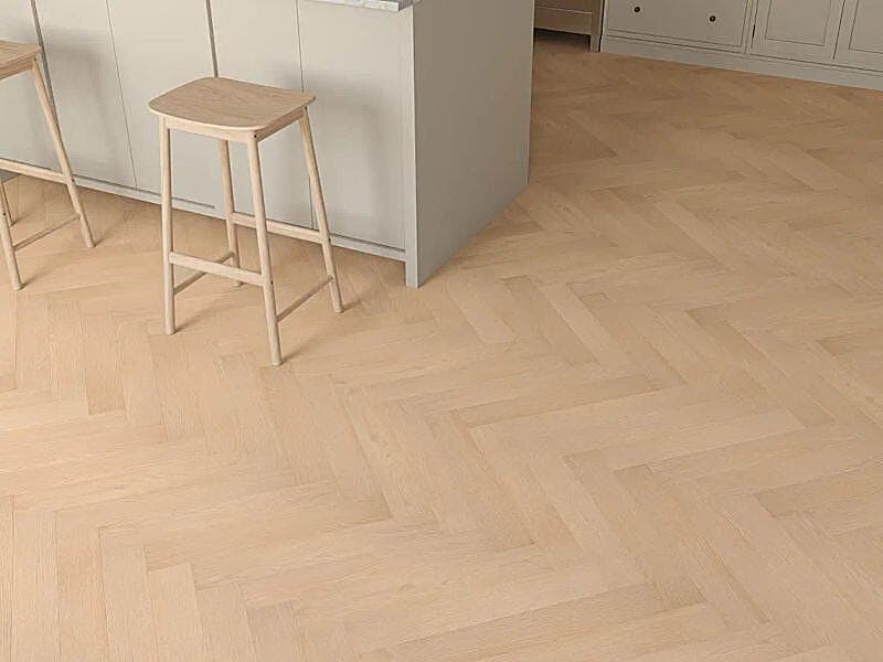 Linford Oak 12mm Deluxe Laminate Herringbone