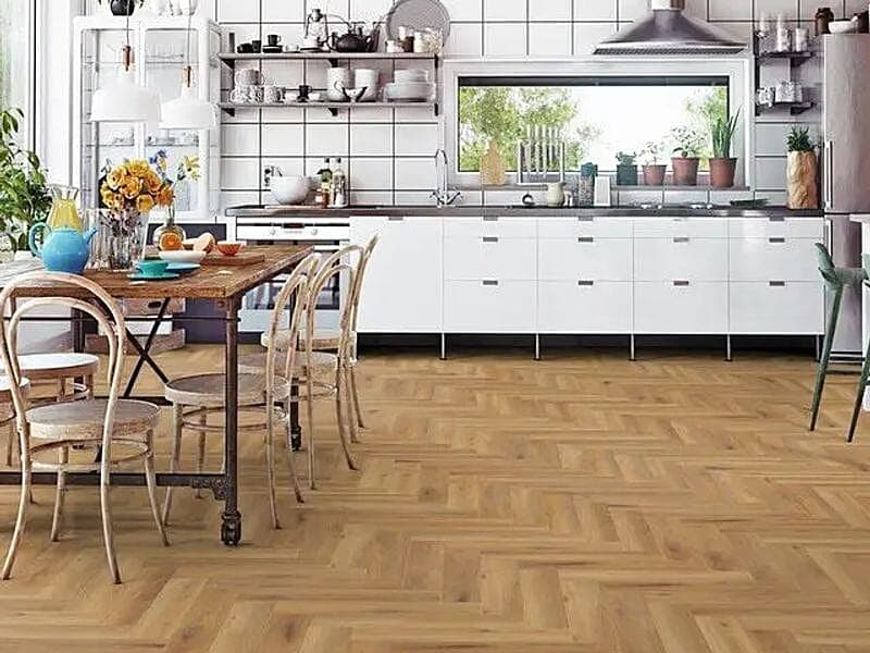Tuscan Oak 8mm Herringbone