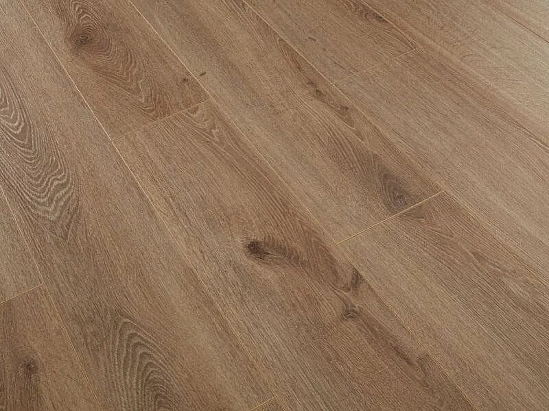 Prime Oak Nature 10mm Laminate